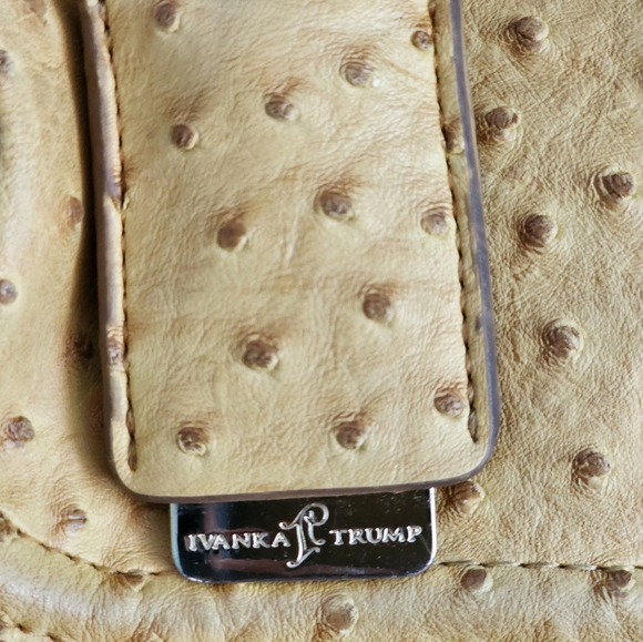 Ivanka Trump collection rare ostrich pattern purse handbag - Picture 3 of 10